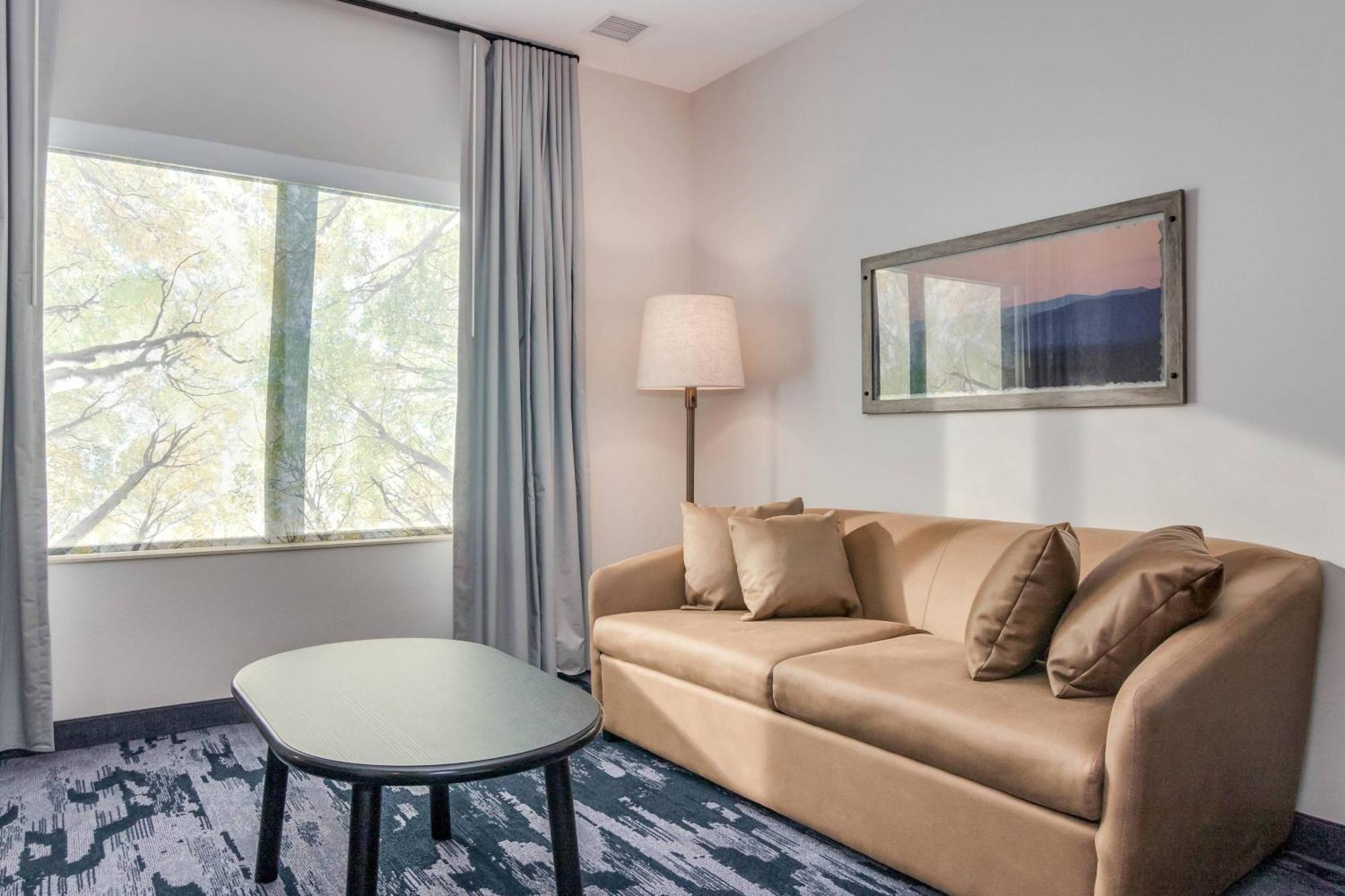 Fairfield Inn & Suites By Marriott San Jose North/Silicon Valley Exterior photo